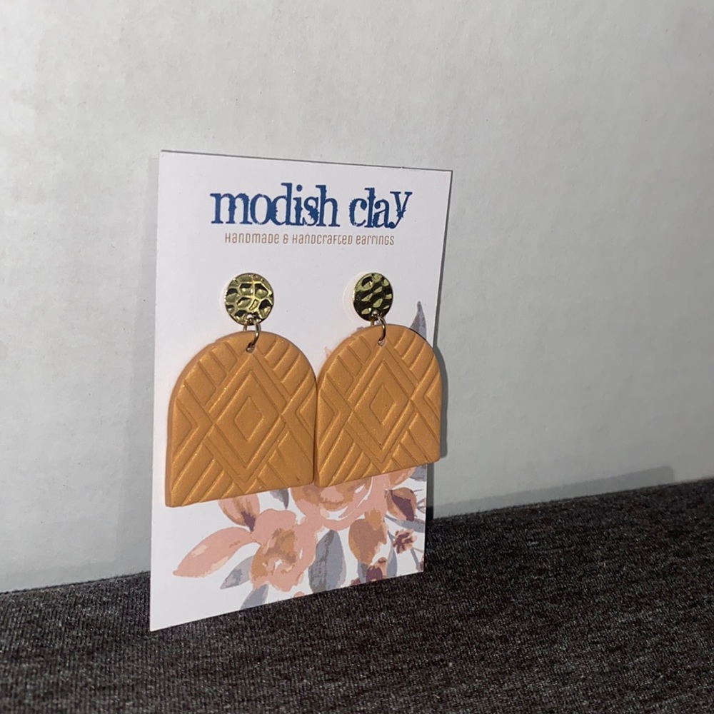 💥NEW💥Modish Clay Earrings